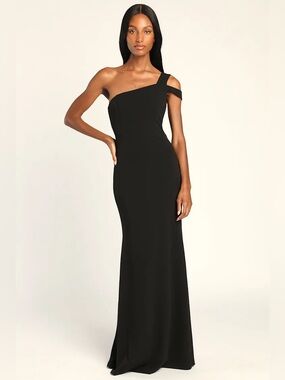 NWT Lulus Black Maxi Dress